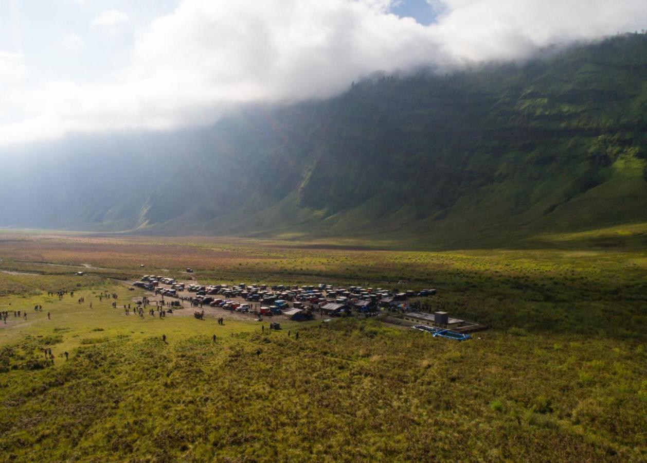 Hotel Plataran Bromo Esterno foto
